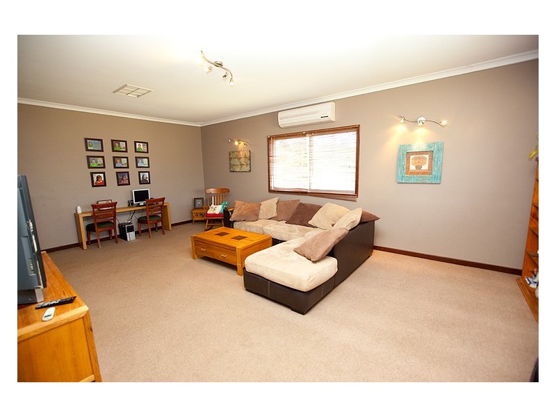 736 Chapman Rd, Glenfield WA 6532