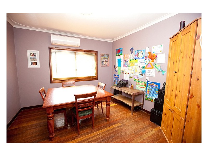 736 Chapman Rd, Glenfield WA 6532