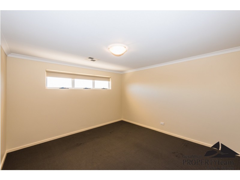 9 Shamrock Street, Wandina WA 6530