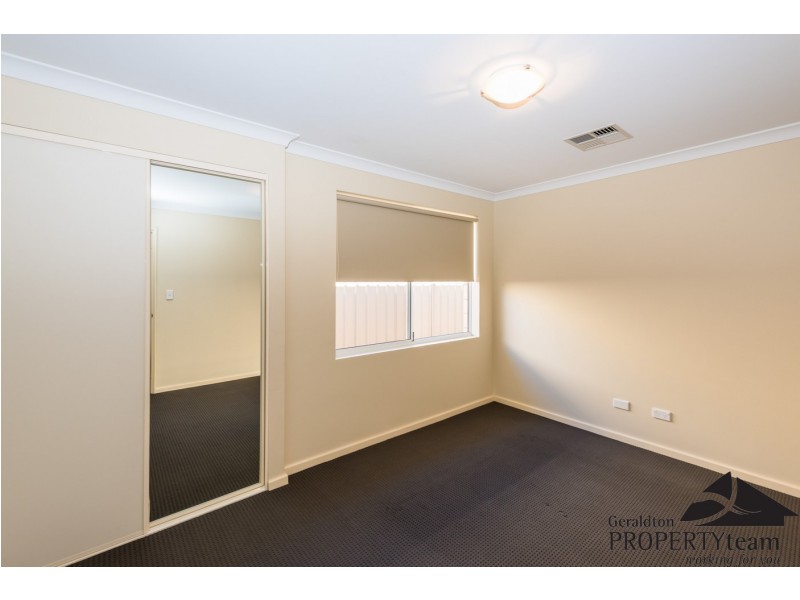 9 Shamrock Street, Wandina WA 6530