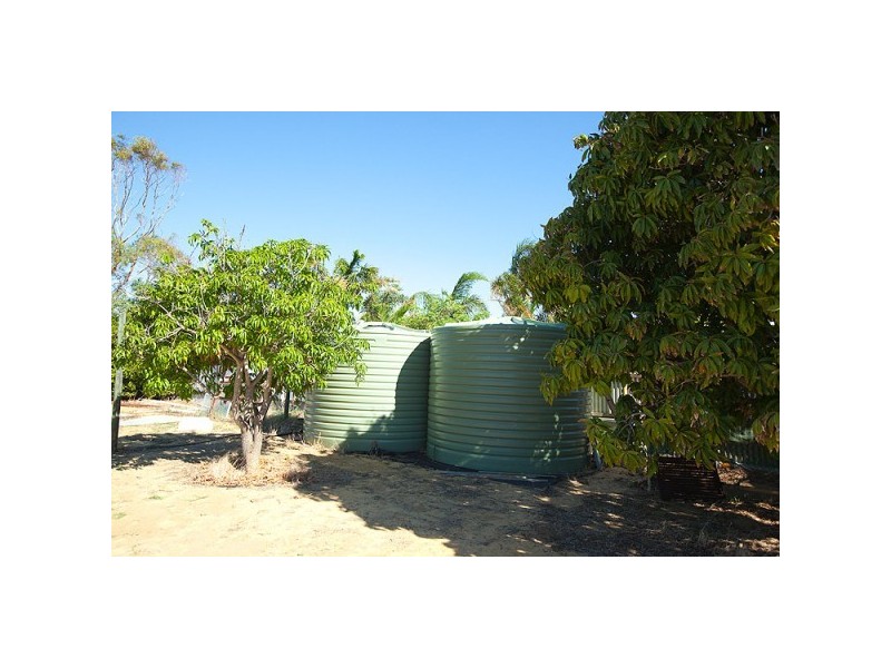 429 David Road, Waggrakine WA 6530