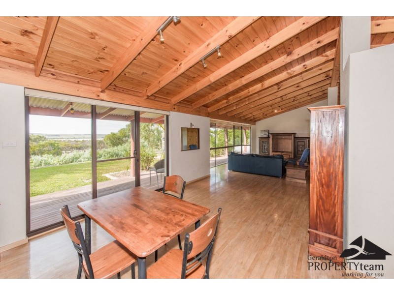 1443 Company Road, Greenough WA 6532