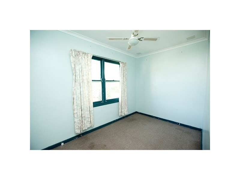 53 Phelps Street, Wonthella WA 6530