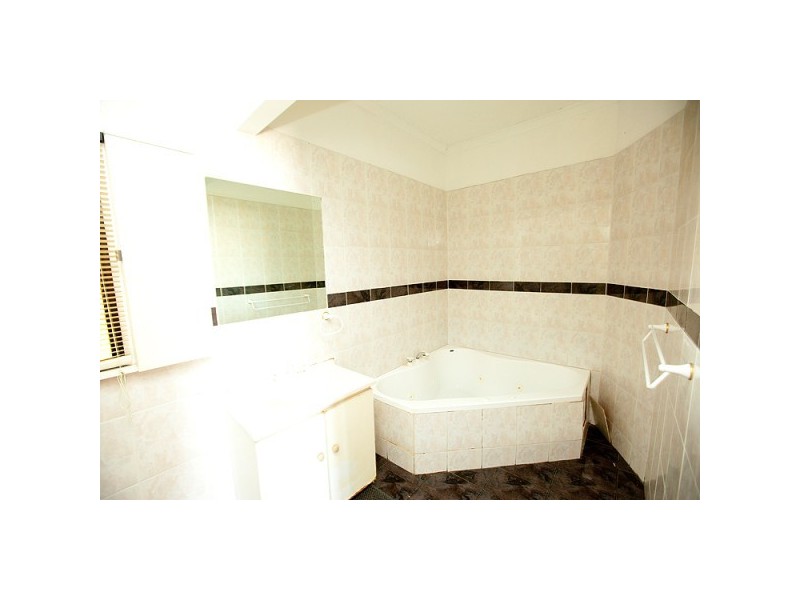 53 Phelps Street, Wonthella WA 6530