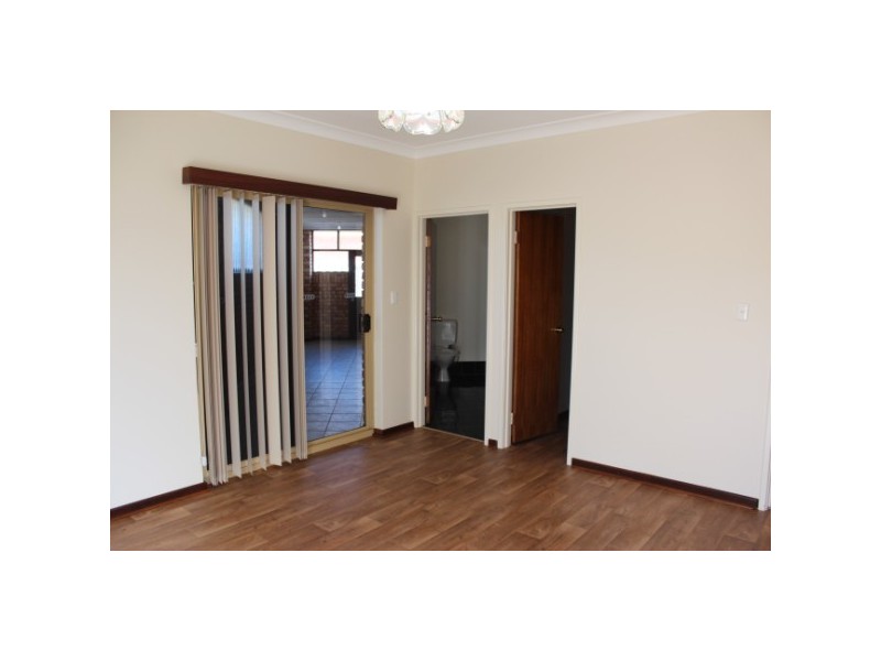 3 Glass Crescent, Mahomets Flats WA 6530