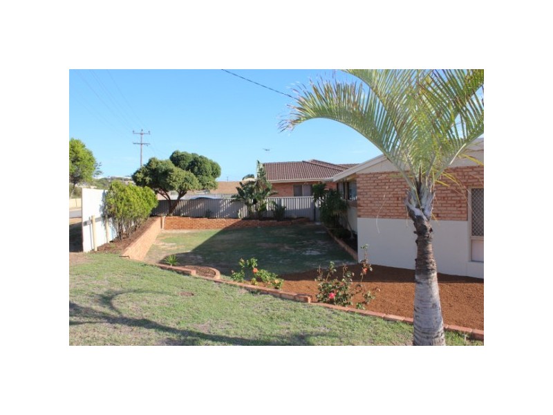 3 Glass Crescent, Mahomets Flats WA 6530
