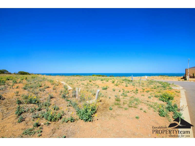 2 Highland Loop, Wandina WA 6530