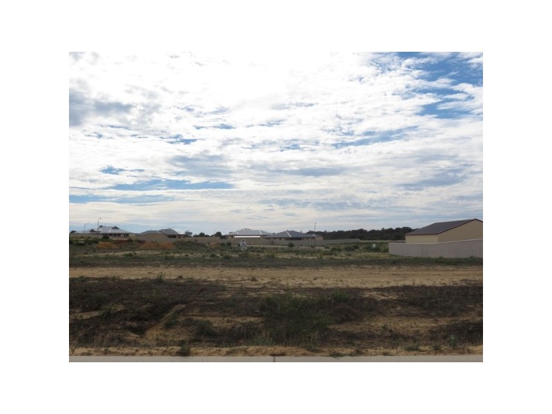 27 Strathalbyn Road, Strathalbyn WA 6530