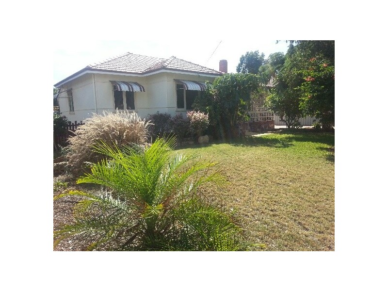 3 Critch Place, Wonthella WA 6530