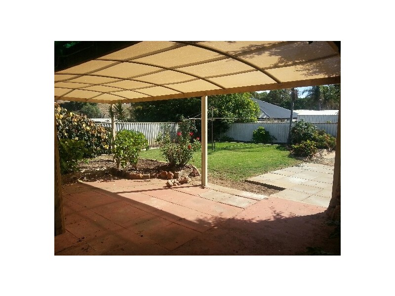 3 Critch Place, Wonthella WA 6530