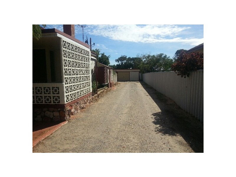 3 Critch Place, Wonthella WA 6530