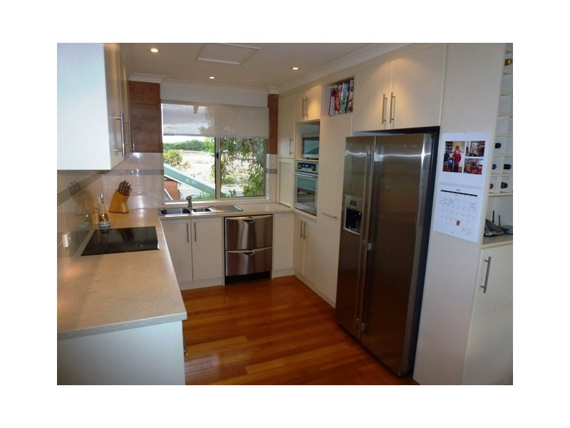 11 Ettrick Court, Cape Burney WA 6532