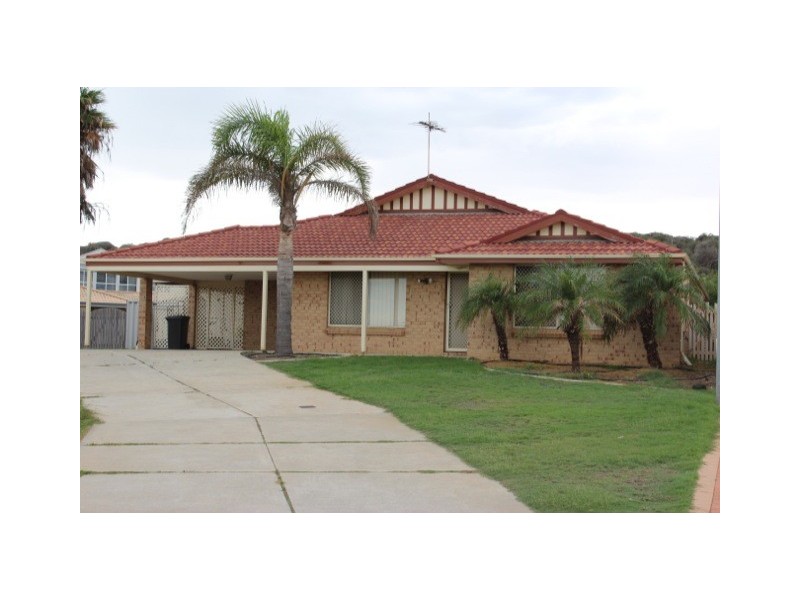 11 Bellimos Drive, Wandina WA 6530