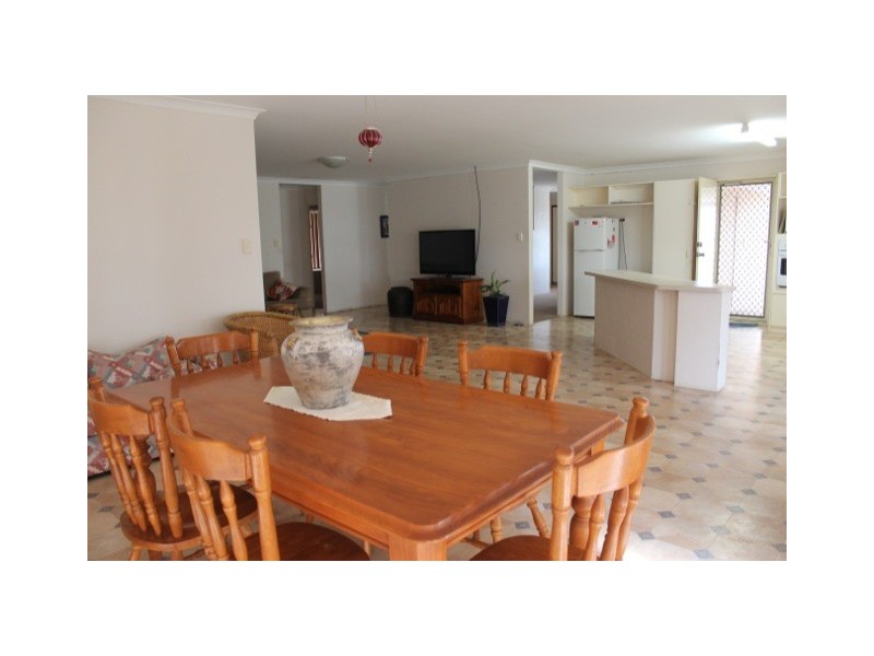 11 Bellimos Drive, Wandina WA 6530