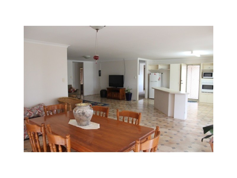 11 Bellimos Drive, Wandina WA 6530