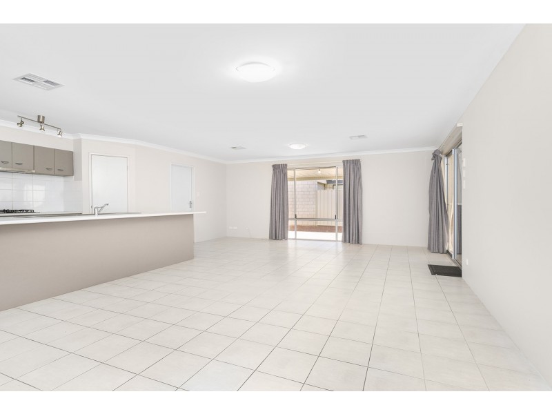 5 Flavio Crescent, Wandina WA 6530