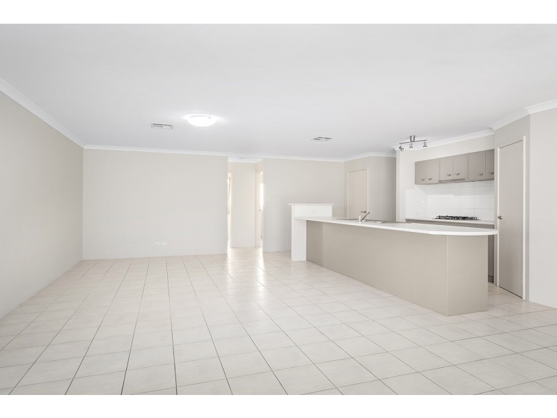 5 Flavio Crescent, Wandina WA 6530