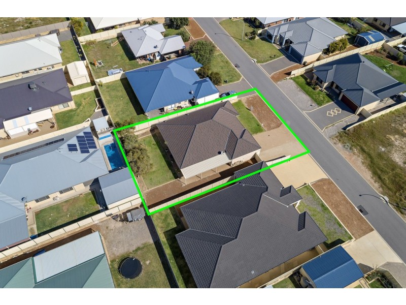 5 Flavio Crescent, Wandina WA 6530