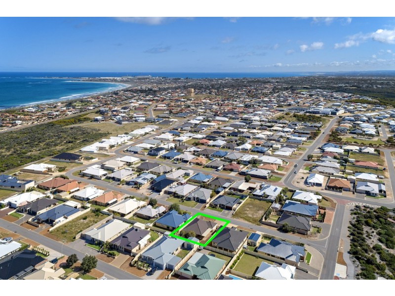 5 Flavio Crescent, Wandina WA 6530