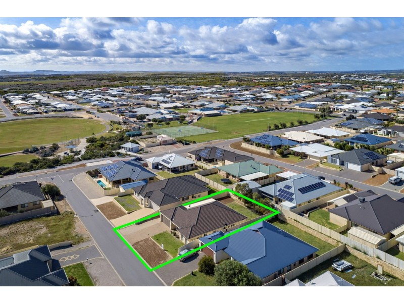 5 Flavio Crescent, Wandina WA 6530
