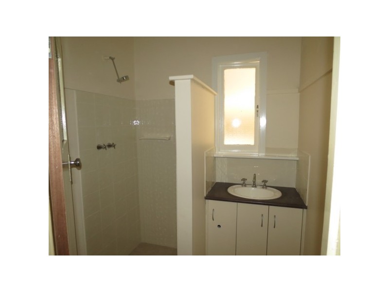 2/2 Catherine Street, Bluff Point WA 6530