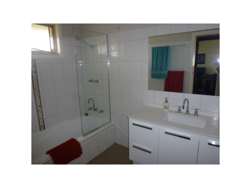 18 Robinson Street, Spalding WA 6530