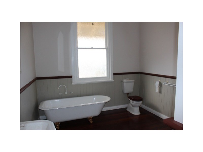 32 Bayly Street, Geraldton WA 6530