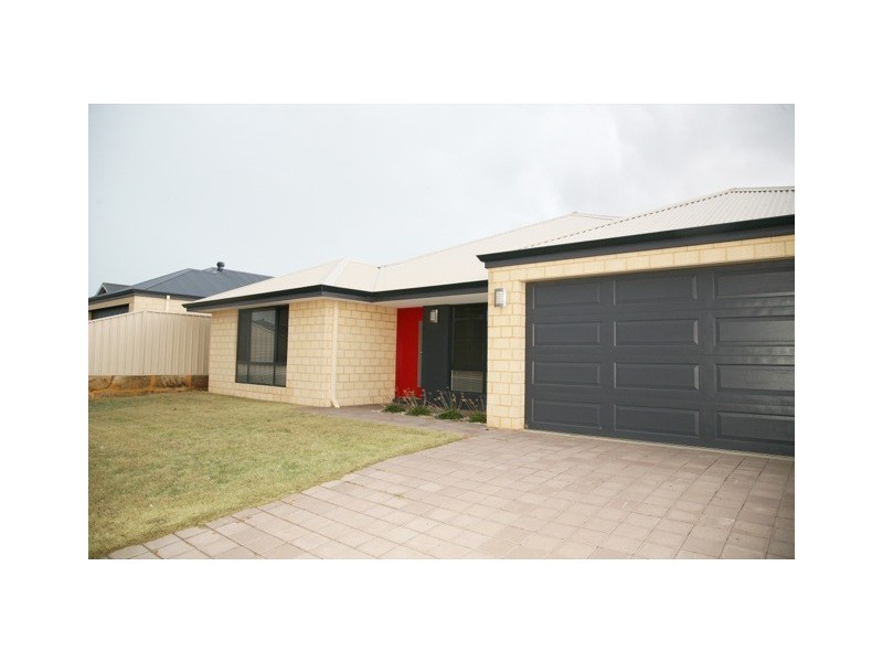 52 Derna Parade, Wandina WA 6530