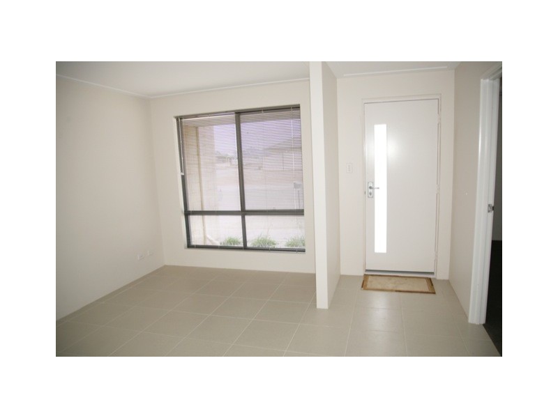 52 Derna Parade, Wandina WA 6530