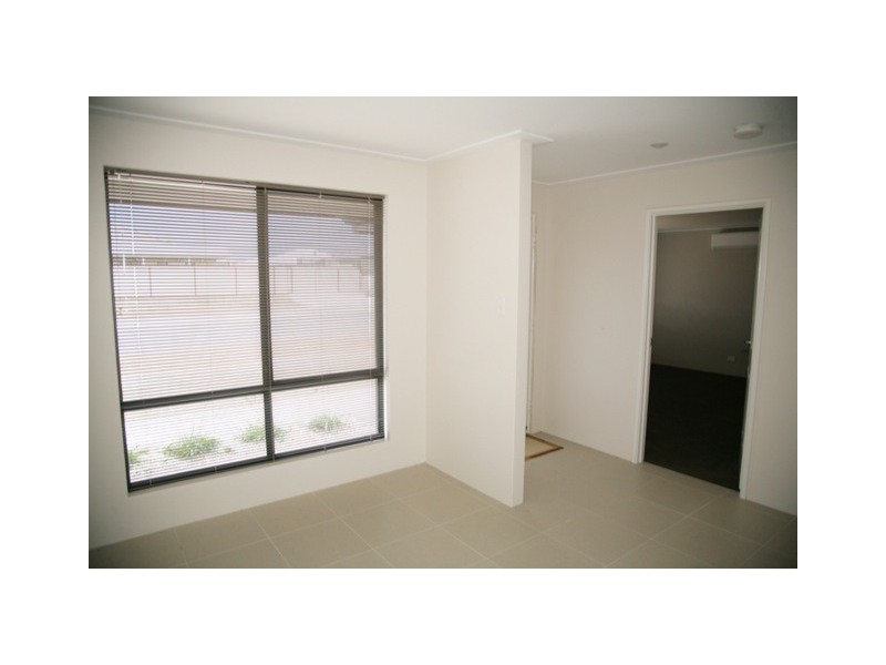 52 Derna Parade, Wandina WA 6530