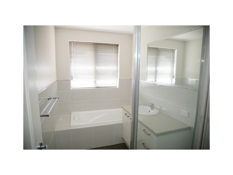 52 Derna Parade, Wandina WA 6530