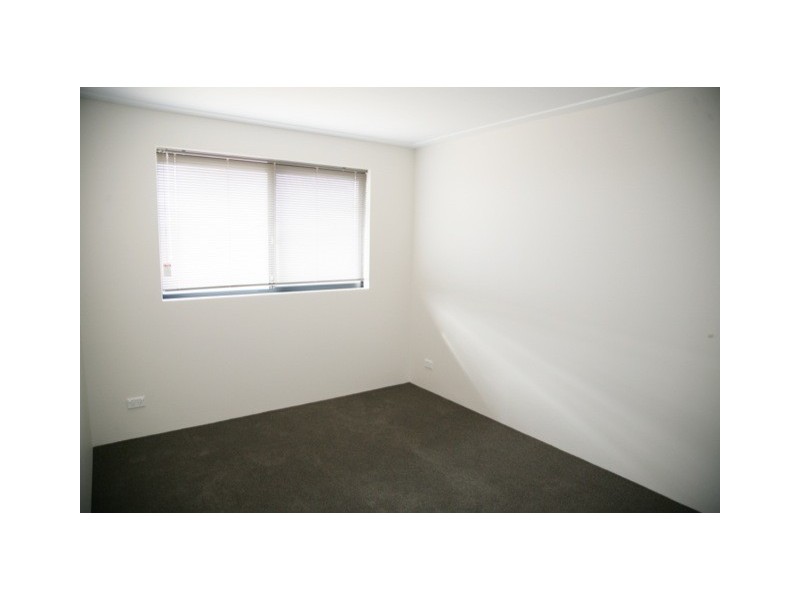 52 Derna Parade, Wandina WA 6530