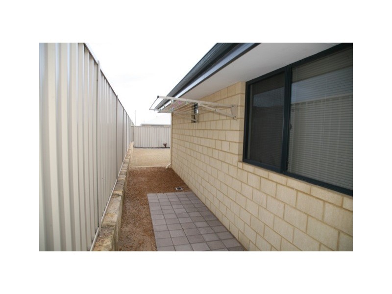 52 Derna Parade, Wandina WA 6530