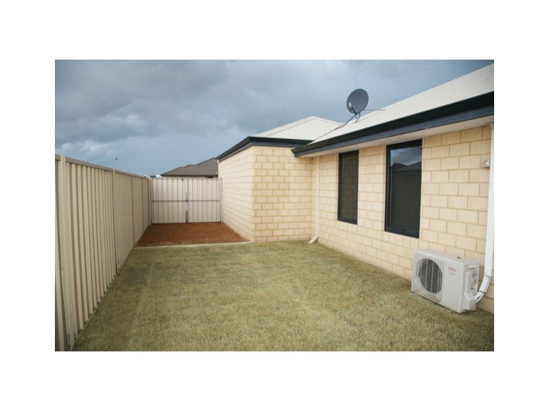 52 Derna Parade, Wandina WA 6530