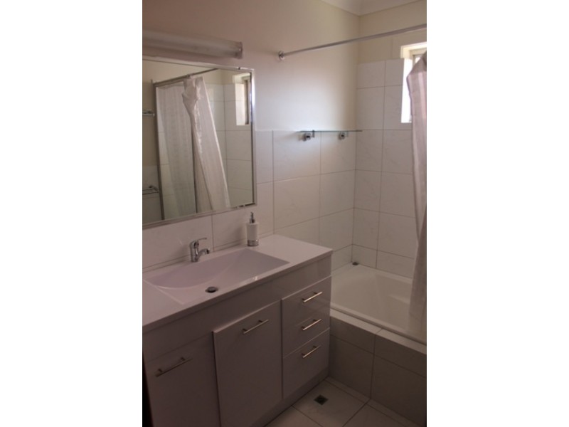 5 Blackburn Crescent, Tarcoola Beach WA 6530