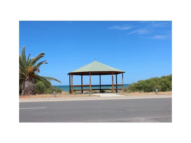 5 Blackburn Crescent, Tarcoola Beach WA 6530