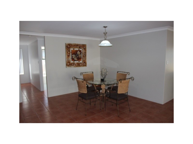 18 Waterfront Circle, Drummond Cove WA 6532