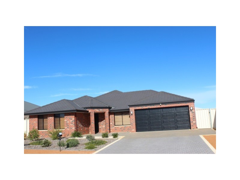 37 Ego Creek Loop, Waggrakine WA 6530