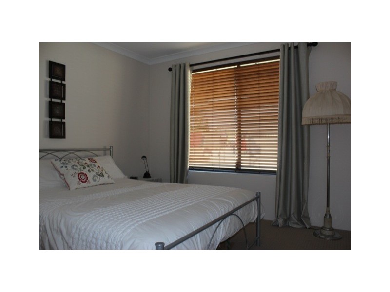 37 Ego Creek Loop, Waggrakine WA 6530