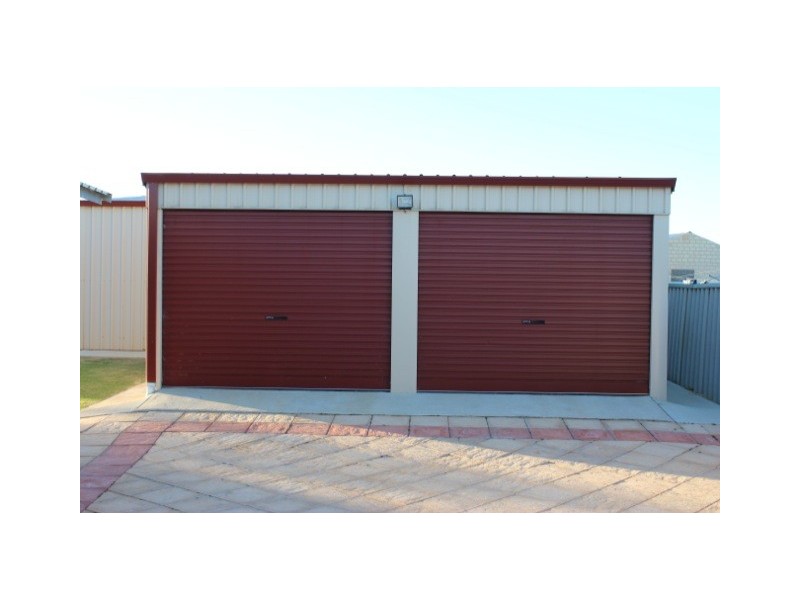 36 Tappak Street, Waggrakine WA 6530