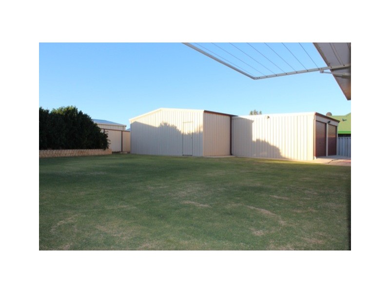 36 Tappak Street, Waggrakine WA 6530