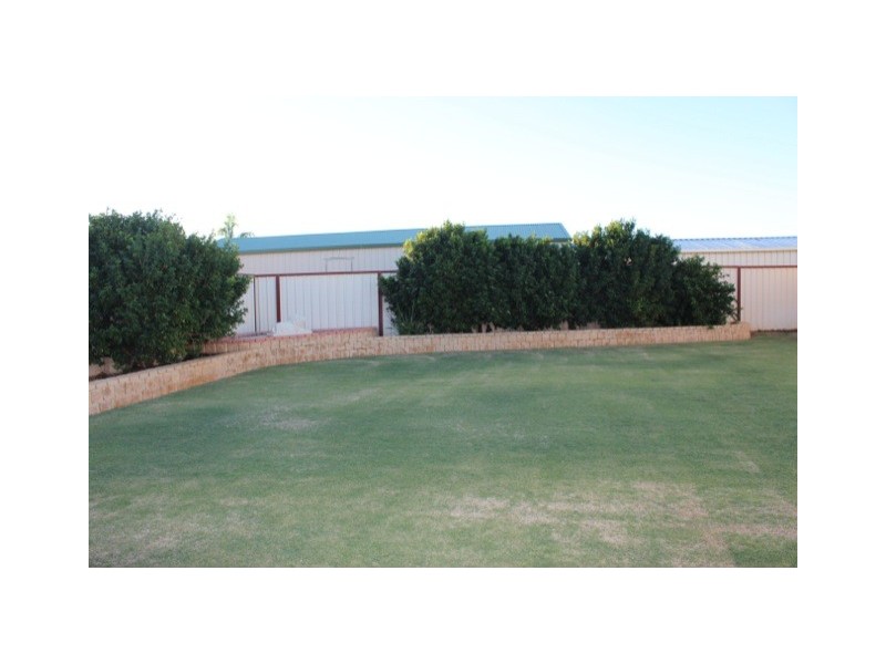 36 Tappak Street, Waggrakine WA 6530