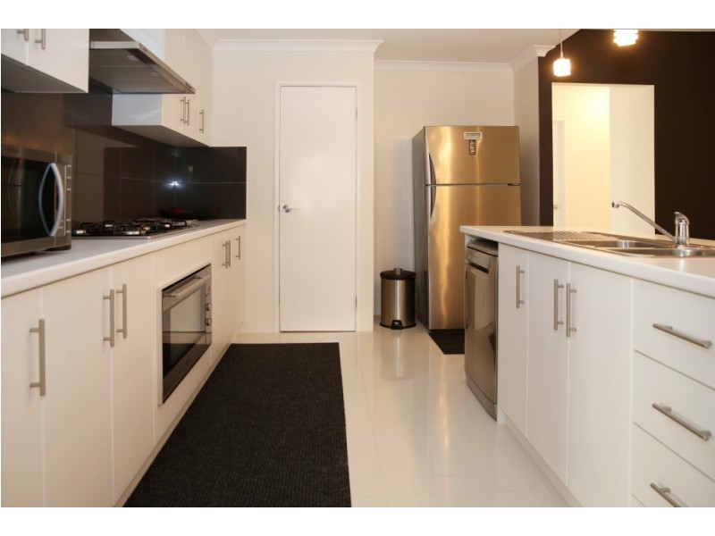 15 Crusader Heights, Wandina WA 6530