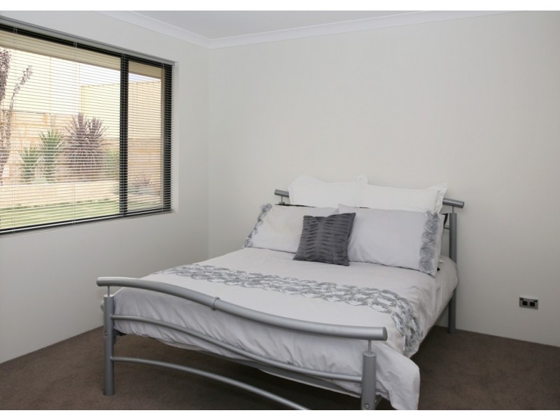 15 Crusader Heights, Wandina WA 6530