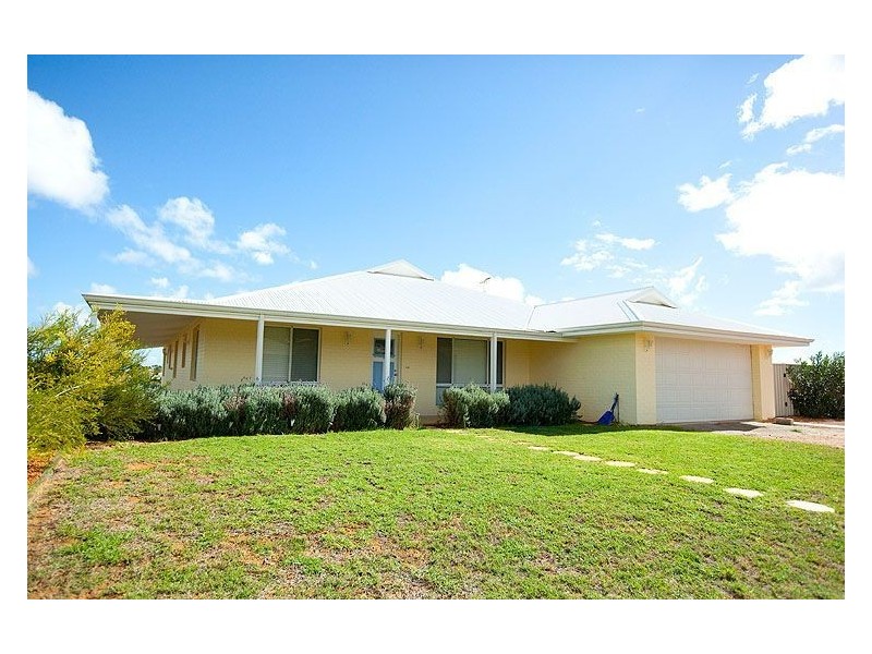 64 Quayside Vista, Drummond Cove WA 6532