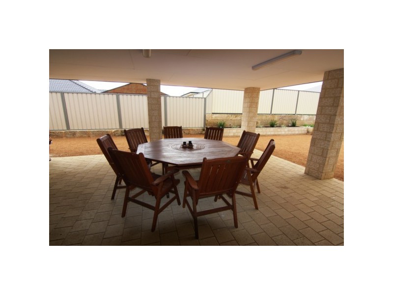 21 Windward Way, Drummond Cove WA 6532