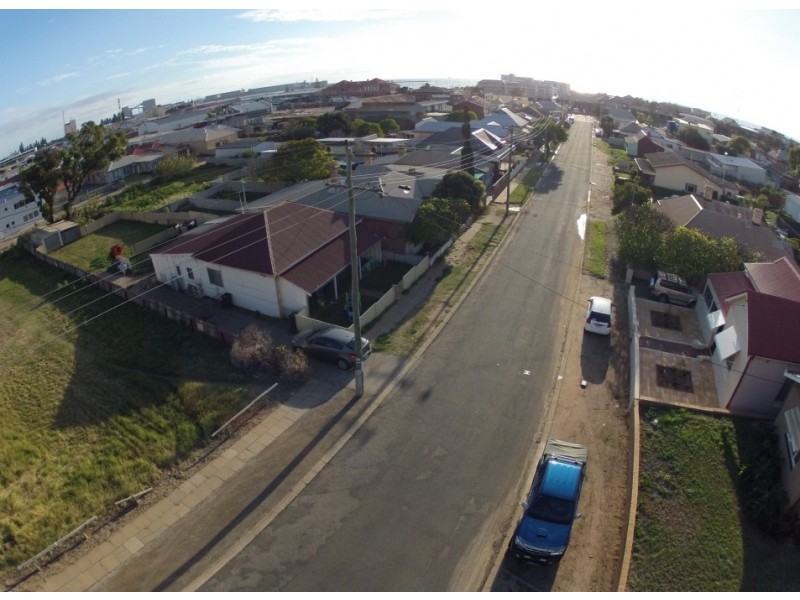 27 Snowdon Street, Geraldton WA 6530