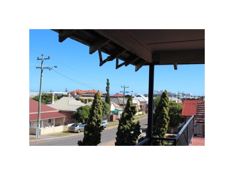 27 Snowdon Street, Geraldton WA 6530