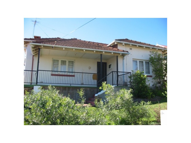 27 Snowdon Street, Geraldton WA 6530