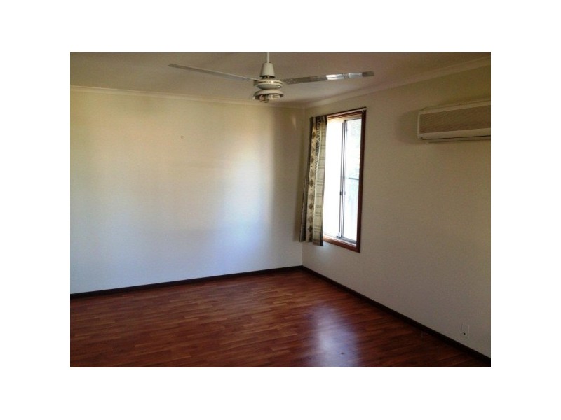 4 Hammond, Spalding WA 6530